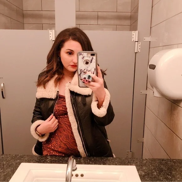 Winter black coat - Picture 4 of 4